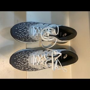 New without box women’s ASICS DynaFlyte 4 size 8.5